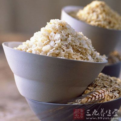 全谷类食物：经常吃全谷类不容易生病