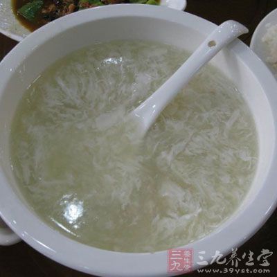 口腔有糜烂时可以吃一些流质食物 口腔有糜烂时可以吃一些流质食物