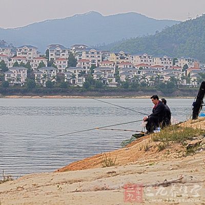 在水庫進行春釣時還要特別注意三點