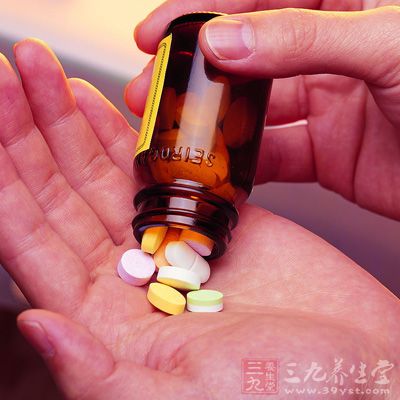 要用溴、碘類藥物，否則會引起疣狀丘疹，起增殖性痤瘡