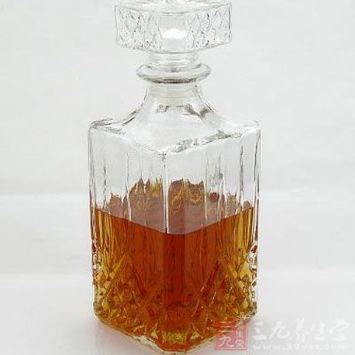 用60度白酒500ml，浸泡一星期即得