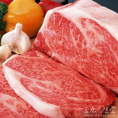 应选择易消化、吸收、利用率高的优质蛋白质，如肉类