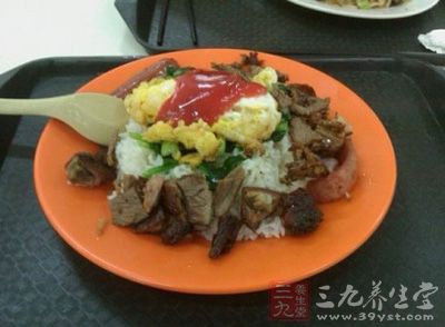 学生称南昌十九中食堂总吃到<em>虫子</em> 校方说无此