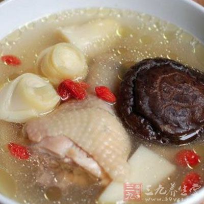 鯽魚春筍湯