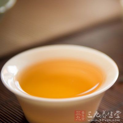 晚上喝普洱茶在于护胃、补肾，安睡