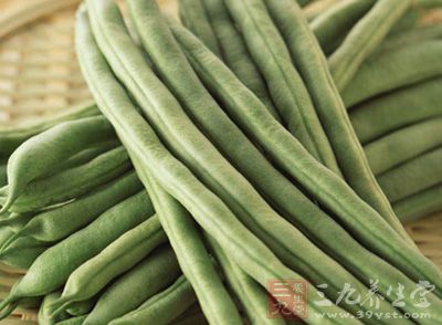 豆角(vigna unguiculata,又叫做豇豆,是夏天盛产的蔬菜