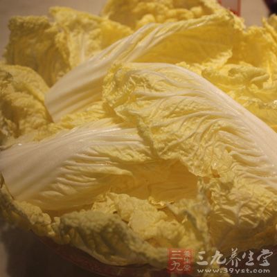 娃娃菜中的粗纖維可促進(jìn)大腸蠕動(dòng)