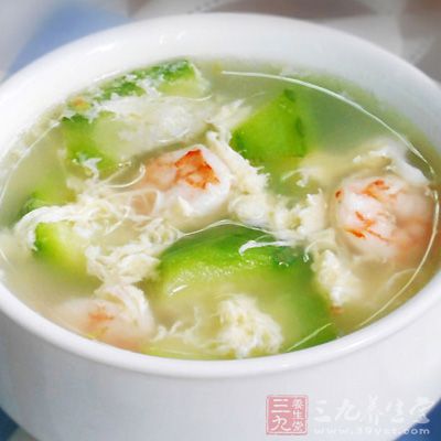 吃什么可以去斑：丝瓜络汤饮