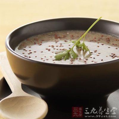 藜麦有清香味道很适宜与其它材料做汤类