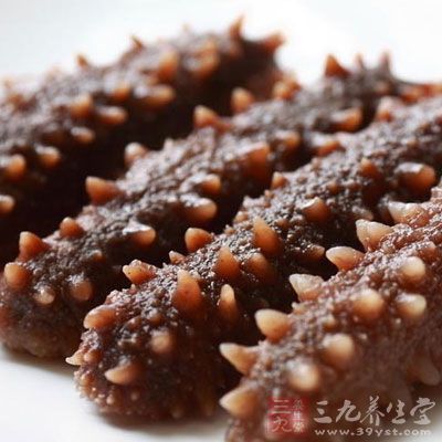 另外，一些所谓营养成分高的海参、鲍鱼等食品也不宜天天吃，身体补充了过多的营养也不是好事