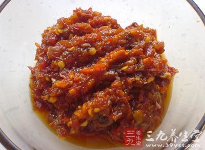 豆瓣醬其實(shí)是由各種微生物各自的發(fā)酵，生化反應(yīng)后產(chǎn)生的化學(xué)物質(zhì)