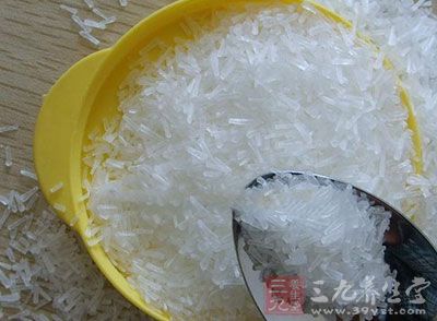 <em>头发</em>护理 日常洗发误区你知道多少