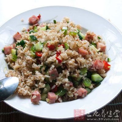 做饭炒菜时候放少量藏红花作为香料