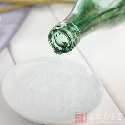 溫水白醋(讓你肌膚嫩噠噠)