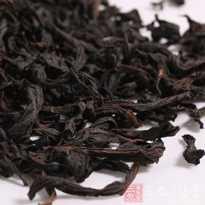 茶葉中的茶多酚具有很強(qiáng)抗氧化性和生理活性