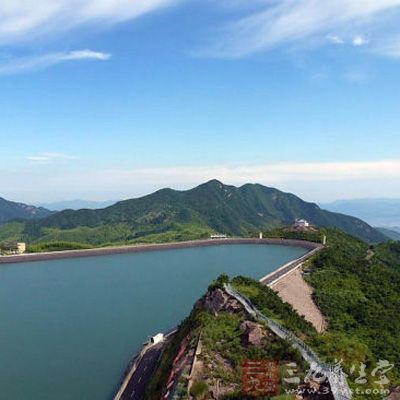 江南天池溫泉：山林深處的泡湯地