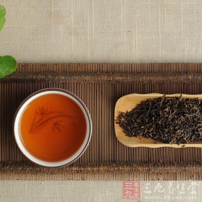 云南普洱茶富含的茶多酚、儿茶素等酚类物质