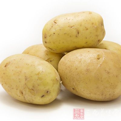土豆有很好的呵护肌肤、保养容颜的功效