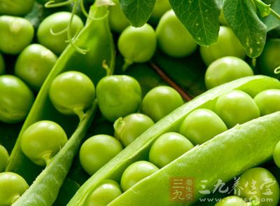 豌豆具有去黑黯、让皮肤显得光泽的功效