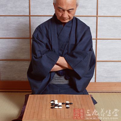 下棋对老年人养生都有什么帮助