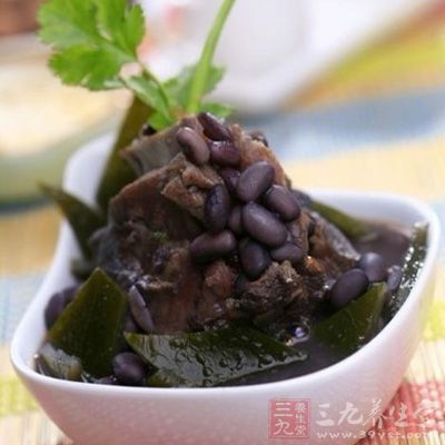 黑豆海帶牛尾湯