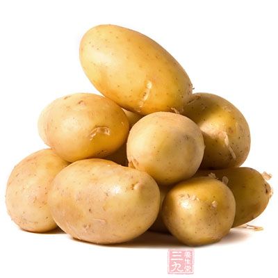 馬鈴薯與香蕉中所含的食物會(huì)產(chǎn)生化學(xué)反應(yīng)