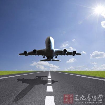 广州白云机场目前为中国南方航空的枢纽机场及深圳航空的重点机场