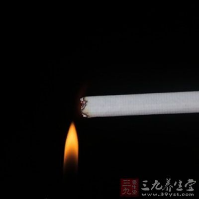 养成良好的生活习惯，戒烟限酒