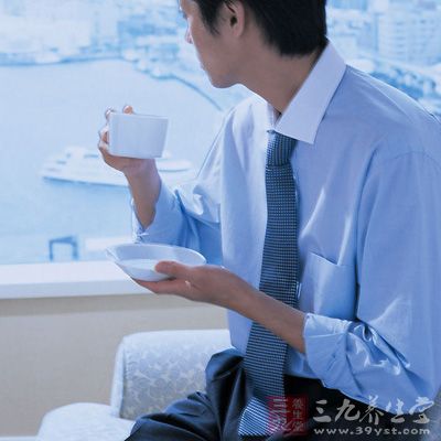 男人喝点红茶护心养生