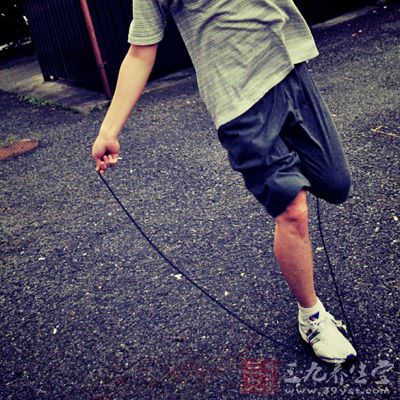 跳绳的好处 经常跳绳能减肥瘦腿吗(8)