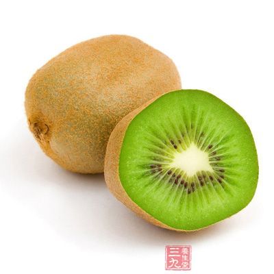 猕猴桃又名奇异果，号称水果之王，它的维生素C含量更是达到100毫克