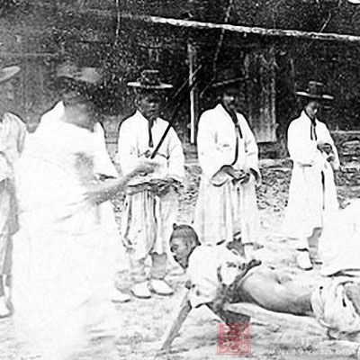 古人行刑为什么要选屁股