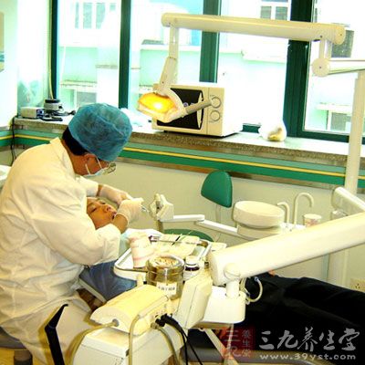 反复溃疡长红疹 小心丝绸之路病