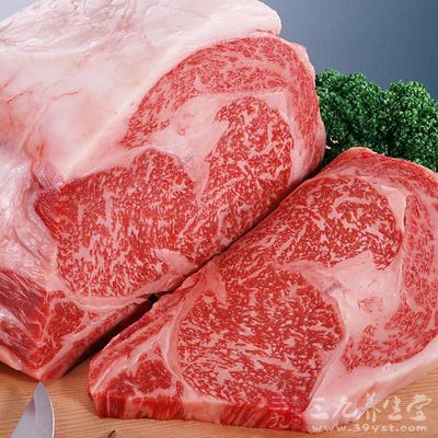 猪瘦肉120克，鲜苦瓜240克