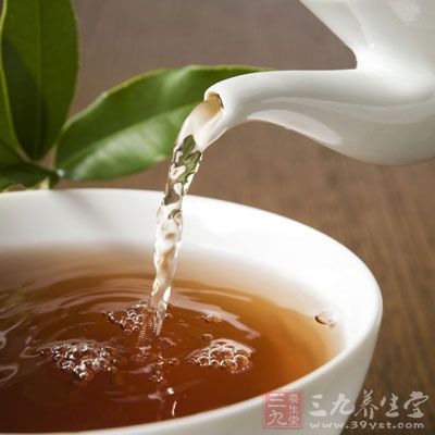 尤其是忌飲濃茶，因茶中鞣酸可阻止鐵的吸收