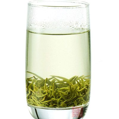 碧螺春：屬于綠茶，具有抗衰老，抗菌，防癌降血脂，瘦身減脂，防齲齒，清口臭，防癌，美白及防紫外作用