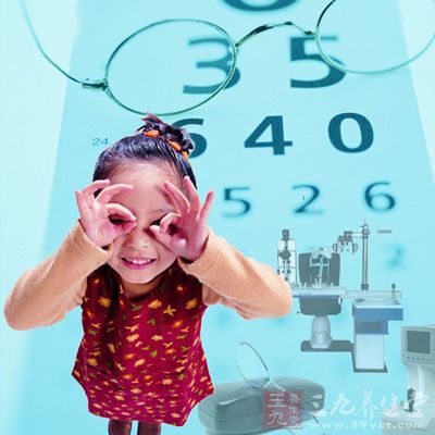 网传转眼球根治近视 专家称不能过度