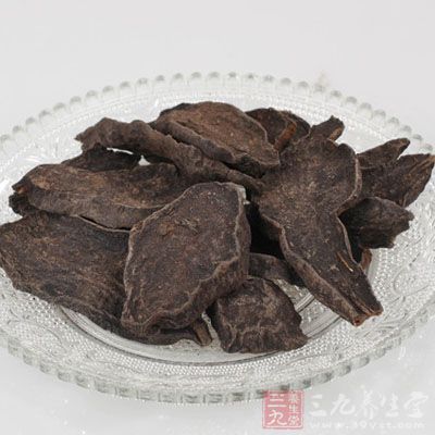 在中医补肾药中有不少药物具有调血脂、抗动脉硬化的作用，如首乌