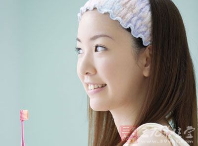 牙疼吃什么药 牙疼如何治疗