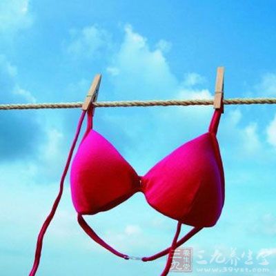 济南八成女性患<em>文胸</em>综合征 - 三九养生堂