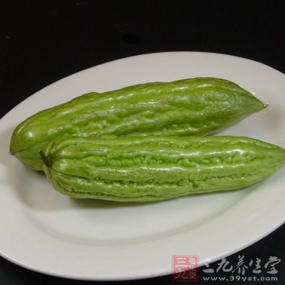 苦瓜雖然口感略苦，但余味甘甜，近年來(lái)漸漸風(fēng)靡餐桌