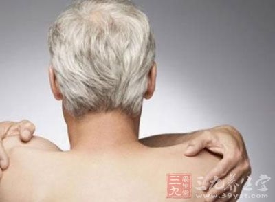 这样洗头<em>能让白发变黑</em> - 三九养生堂