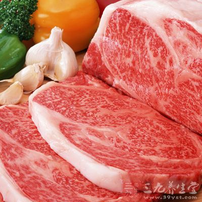 有些人吃完肉食、鸡蛋、海味等高蛋白质食物后，习惯于立即饮茶