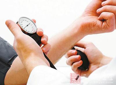 恶性高血压是指血压明显升高的症状