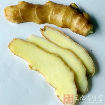 下姜片、葱结、枸杞、香茹、精盐、味精、白糖、淋少许油