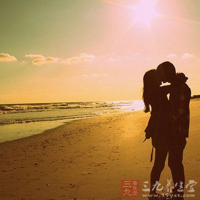 老公在外鬼混 <em>女人</em>一招让其<em>回心转意</em>