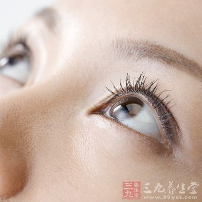 第五:导致眼睛干涩