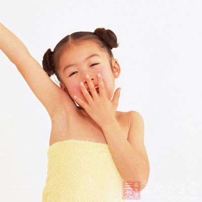 腋窝下有疙瘩 腋下有这一物要小心了