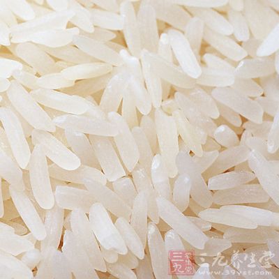 大枣10~15个，粳米100g