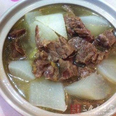 清炖牛肉萝卜汤